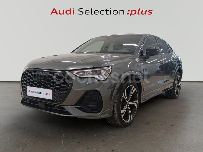Gris / plata Usado 2024 Audi Q3 Sportback Ambiente SUV | 43.900 € (Un poco caro) - Imagen 1/4