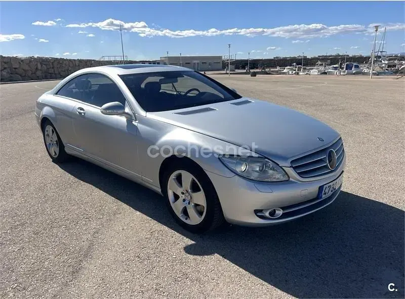 Usado Mercedes CL500 388 CV (285 kW) 2007 Gris / plata Coupe