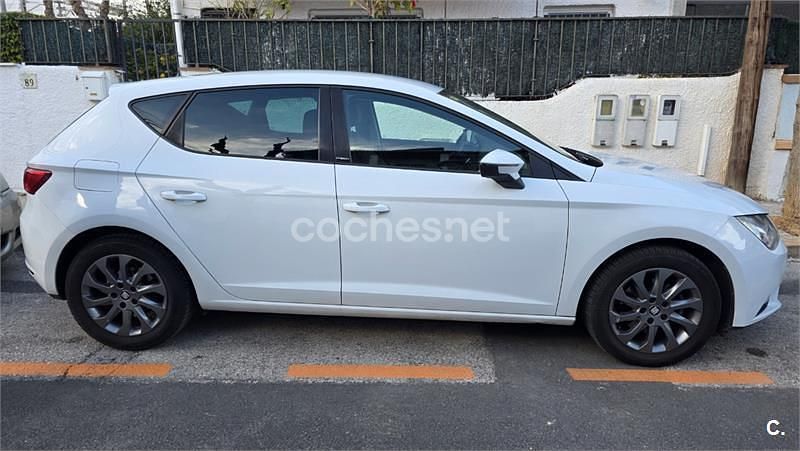 Usado Seat Leon I-Tech 150 CV (110 kW) 2014 Blanco Berlina