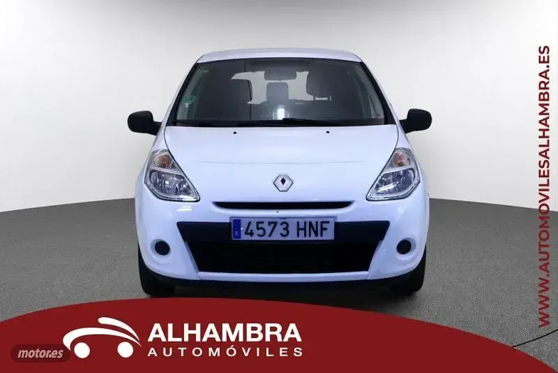 Usado Renault Clio Business 75 CV (55 kW) 2013 Blanco