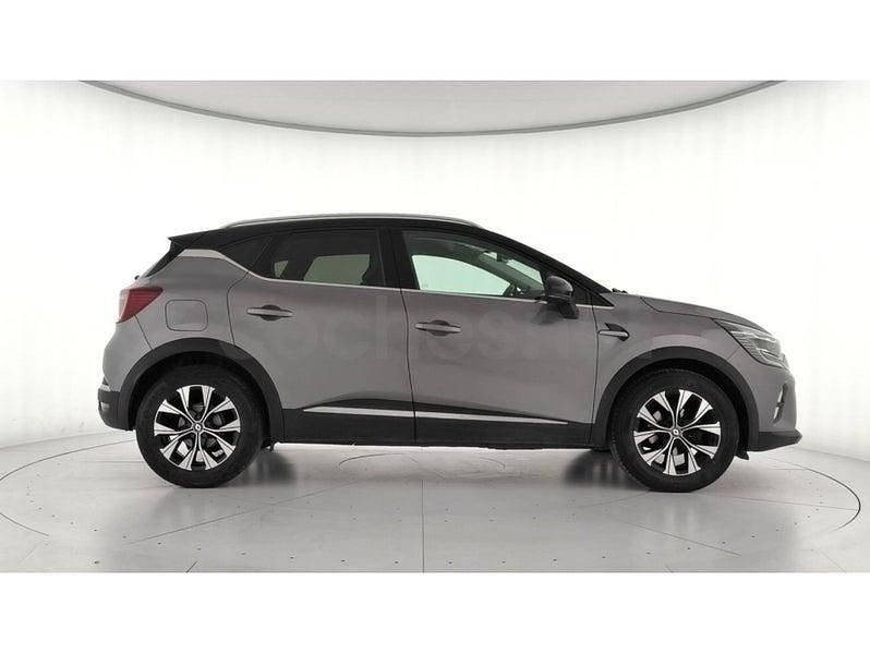 Usado Renault Captur Techno 140 CV (102 kW) 2023 Gris / plata SUV