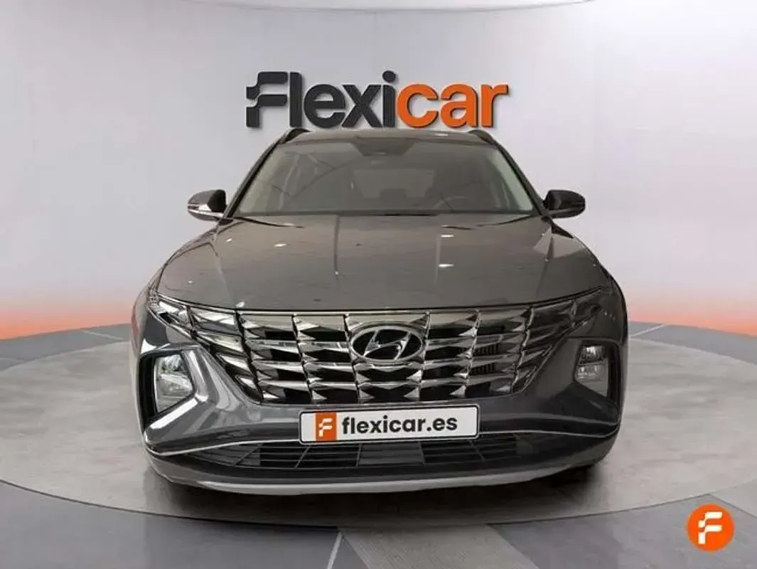 Usado Hyundai Tucson 136 CV (100 kW) 2022 Gris SUV