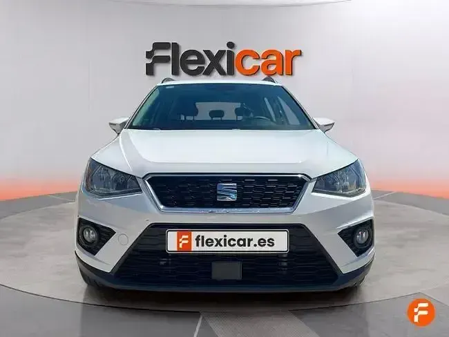 Usado Seat Arona Ecomotive 95 CV (69 kW) 2020 Blanco SUV