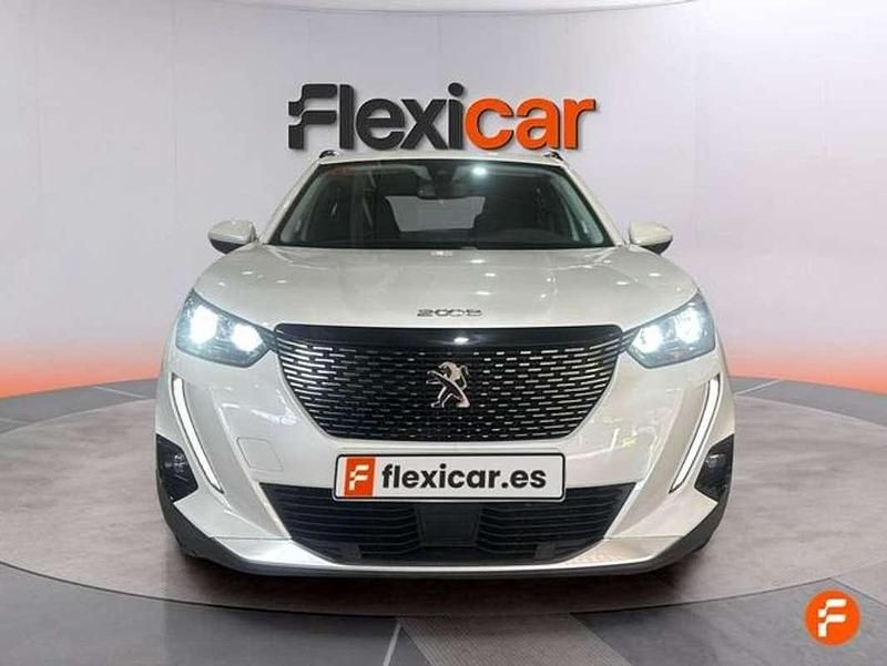 Usado Peugeot 2008 Allure 131 CV (96 kW) 2021 Blanco SUV