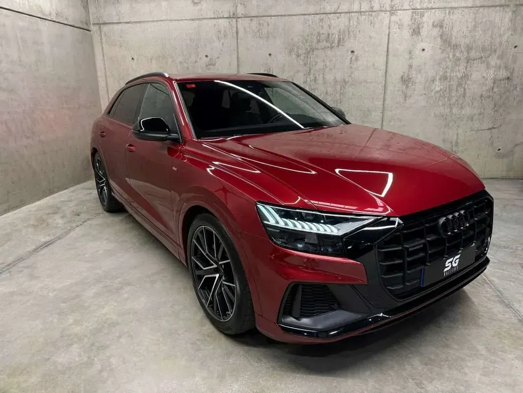 Usado Audi Q8 S-line plus 286 CV (210 kW) 2021 Burdeos SUV