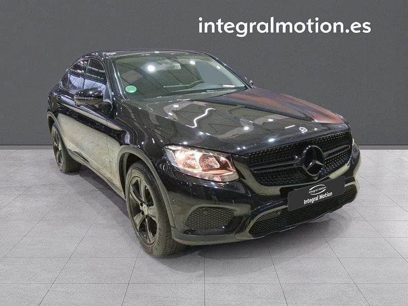 Usado Mercedes GLC250 204 CV (150 kW) 2018 Negro