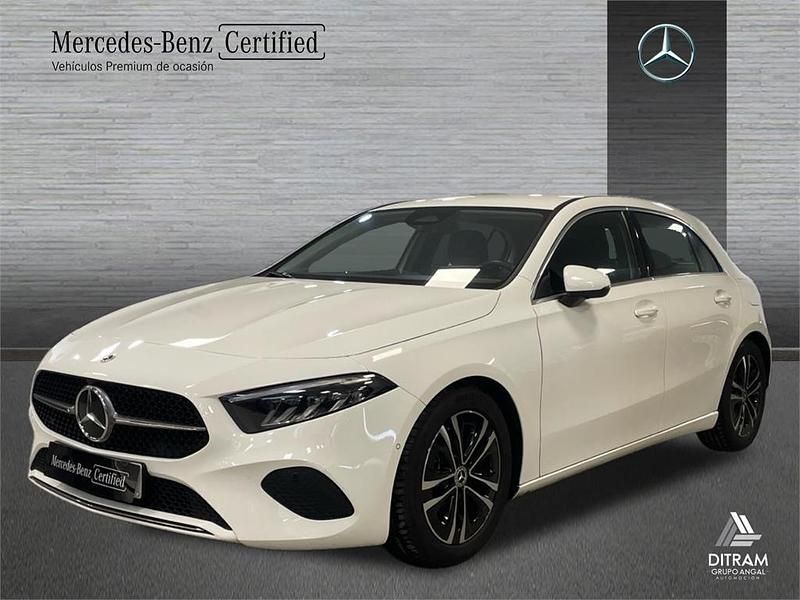 Blanco Usado 2023 Mercedes A180 Progressive Berlina | 26.900 € (Precio justo) - Imagen 1/4