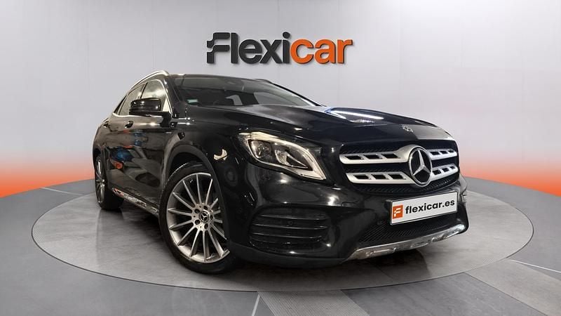 Usado Mercedes GLA200 156 CV (114 kW) 2019 Negro SUV