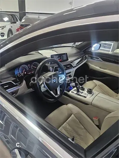 Usado BMW 730 265 CV (194 kW) 2018 Negro Berlina