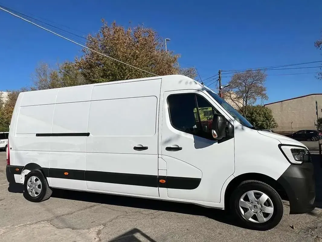 Usado Renault Master 150 CV (110 kW) 2023 Blanco Monovolumen