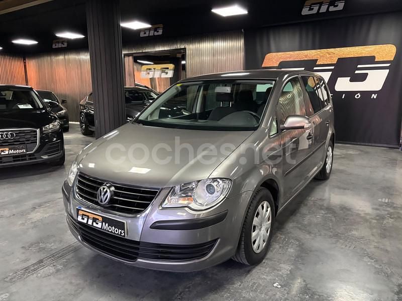 Usado VW Touran Edition 105 CV (77 kW) 2008 Gris / plata Monovolumen