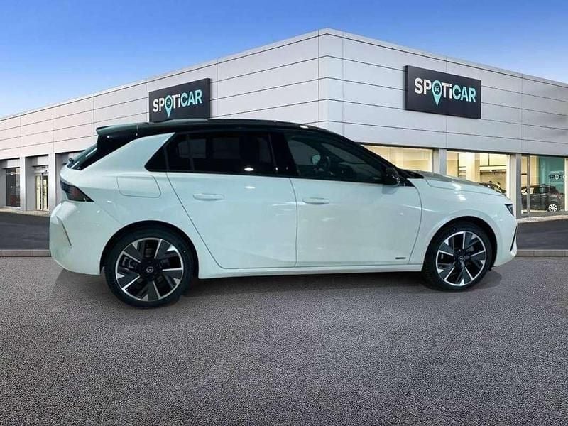 Usado Opel Astra 116 kW (158 CV) 2023 Blanco Berlina