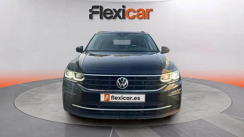 Usado VW Tiguan Life 150 CV (110 kW) 2021 Negro SUV