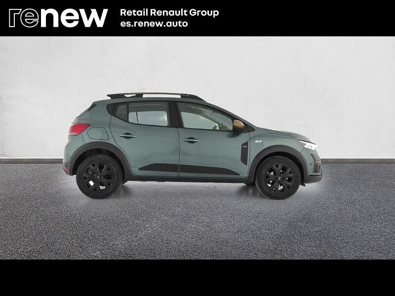 Usado Dacia Sandero Extreme 100 CV (73 kW) 2025 Verde Berlina