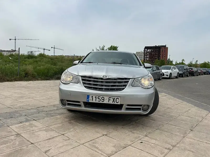 Usado Chrysler Sebring Touring 156 CV (114 kW) 2008 Gris / plata Familiar