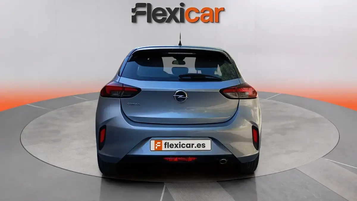 Usado Opel Corsa GS Line 101 CV (74 kW) 2022 Gris Utilitario