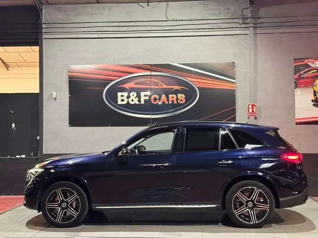 Usado Mercedes GLC300 314 CV (230 kW) 2024 Azul SUV