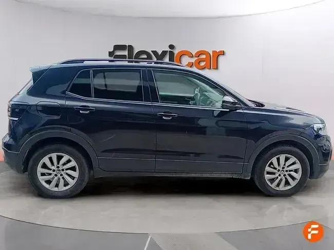 Usado VW T-Cross Advance 110 CV (80 kW) 2023 Negro SUV