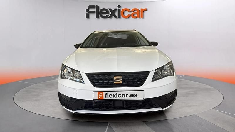 Usado Seat Leon ST FR 150 CV (110 kW) 2019 Blanco Familiar