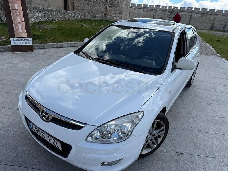 Usado Hyundai i30 Premium 140 CV (102 kW) 2008 Blanco Berlina