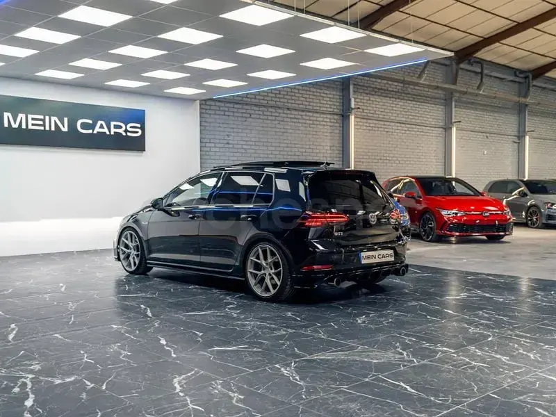 Usado VW Golf VII GTI 230 CV (169 kW) 2017 Negro Berlina