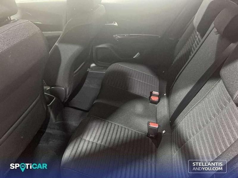 Rojo Usado 2023 Peugeot 2008 Active SUV | 16.600 € (Precio justo) - Imagen 1/4