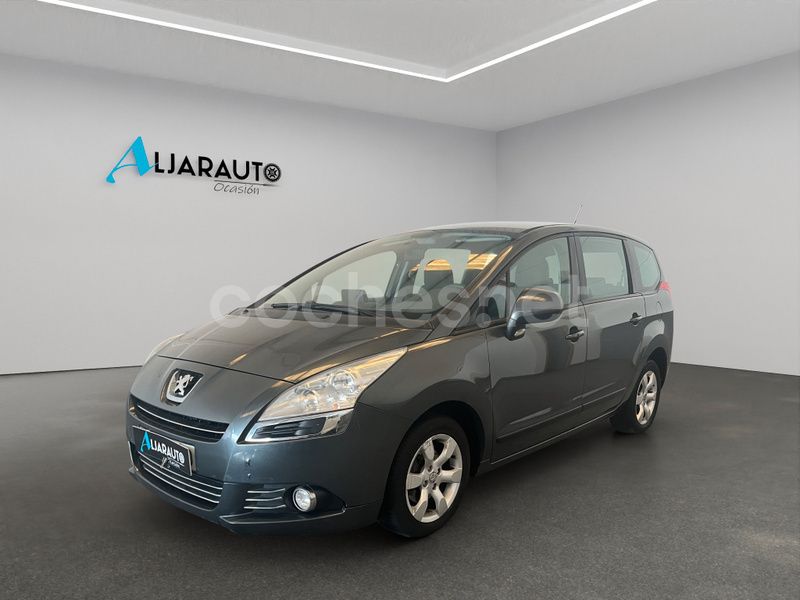 Gris / plata Usado 2013 Peugeot 5008 Access Monovolumen | 5490 € (Precio justo) - Imagen 1/4