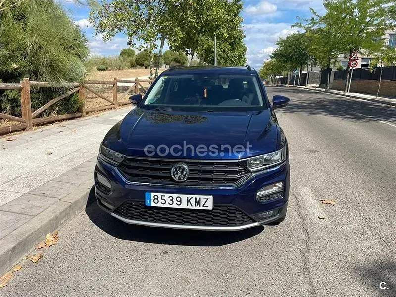 Usado VW T-Roc Advance 115 CV (84 kW) 2018 Azul SUV