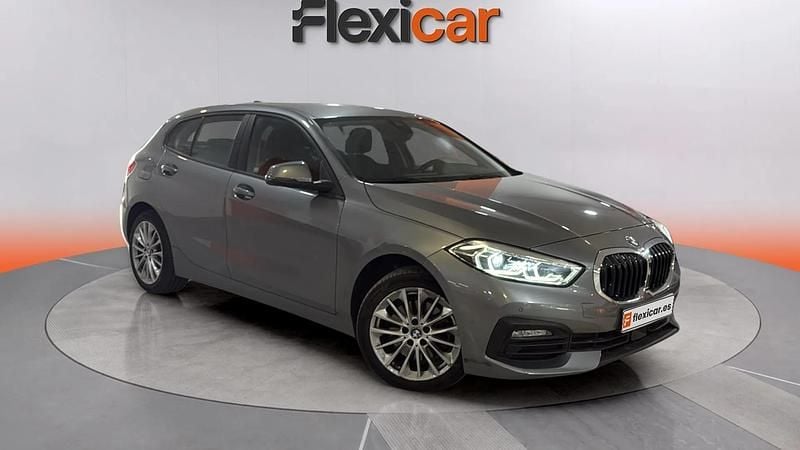 Usado BMW 118 136 CV (100 kW) 2023 Gris Utilitario