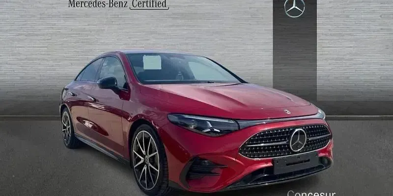 Nuevo Mercedes CLA220 190 CV (139 kW) 2026 Rojo Berlina