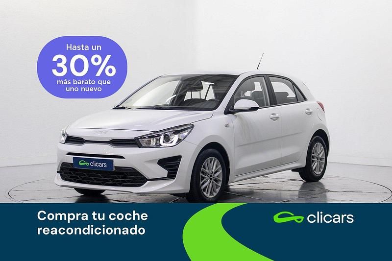 Usado Kia Rio 100 CV (73 kW) 2022 Blanco Berlina