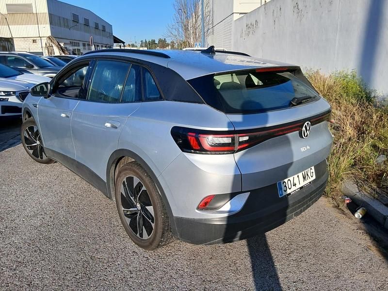 Usado VW ID.4 Pro 150 kW (204 CV) 2023 Gris plata SUV