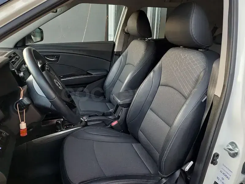 Usado SsangYong Tivoli 163 CV (119 kW) 2024 Blanco SUV