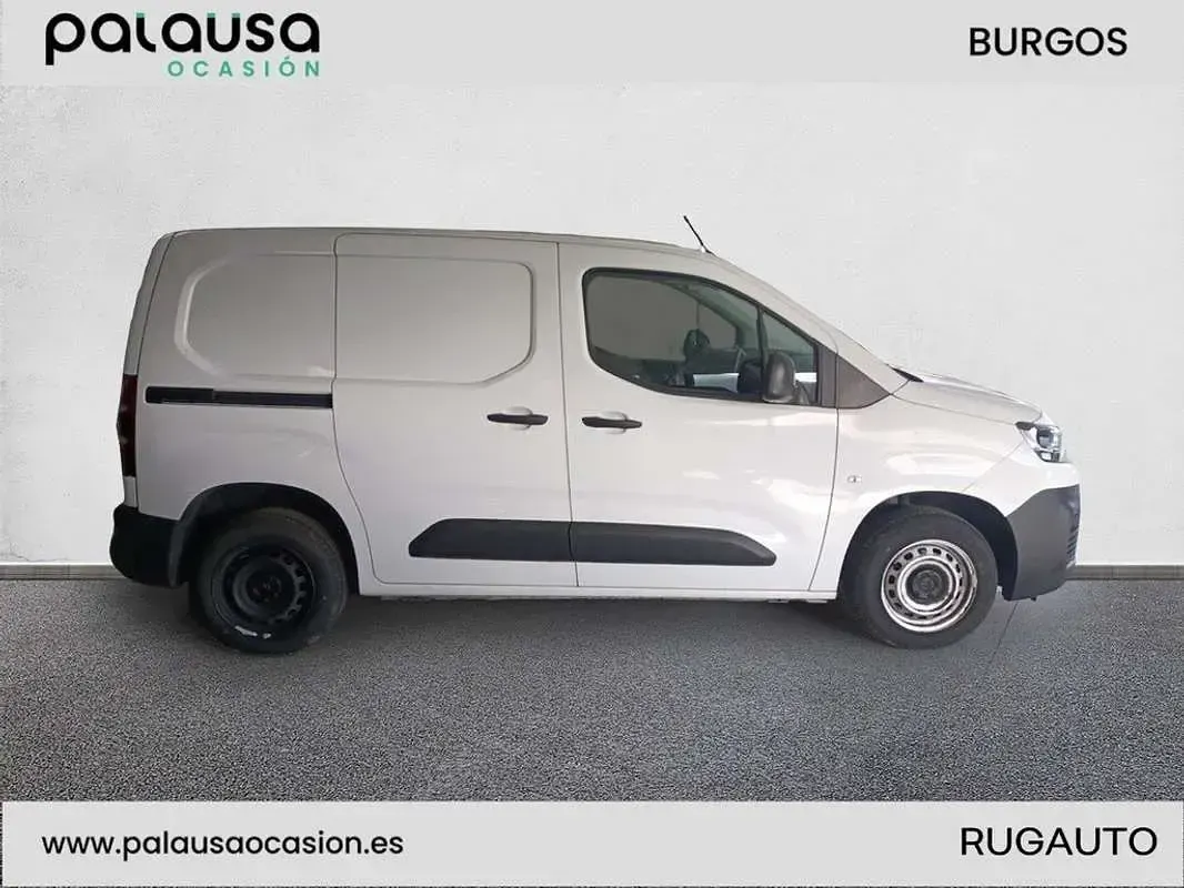Usado Citroën Berlingo 102 CV (75 kW) 2022 Blanco Monovolumen