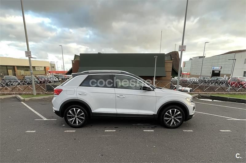 Usado VW T-Roc Sportline 190 CV (139 kW) 2018 Gris / plata SUV