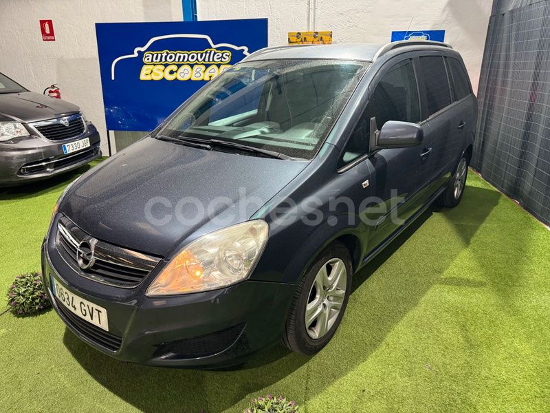 Gris / plata Usado 2010 Opel Zafira Monovolumen | 4990 € (Un poco caro) - Imagen 1/4
