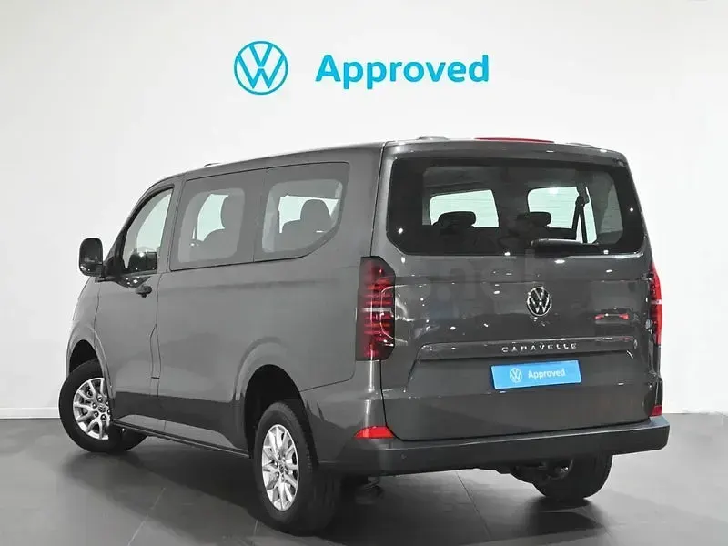 Usado VW Caravelle 150 CV (110 kW) 2025 Gris / plata Van