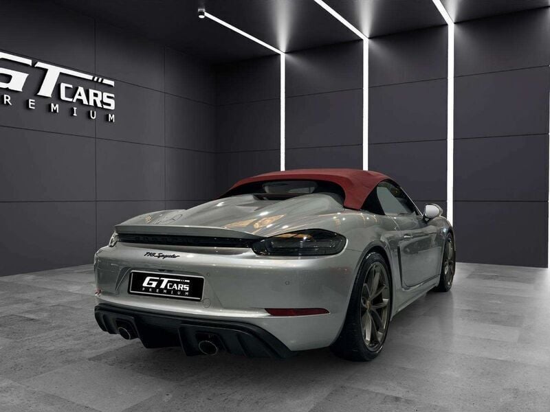 Usado Porsche Boxster Spyder 420 CV (308 kW) 2019 Gris Descapotable