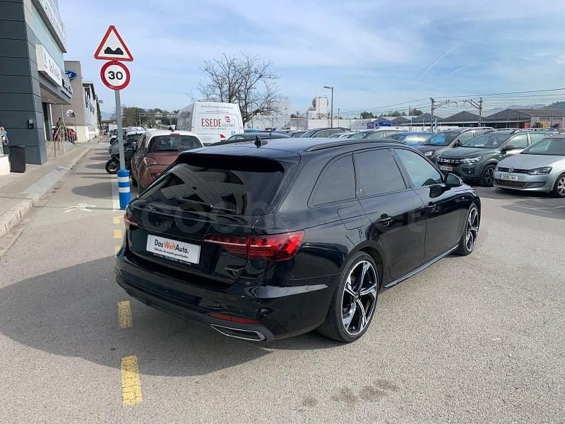 Usado Audi A4 Ambiente 204 CV (150 kW) 2023 Negro Familiar
