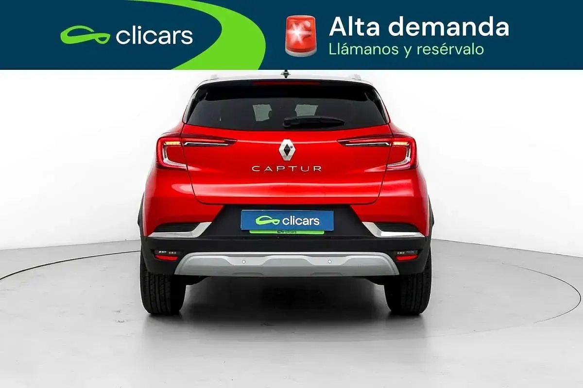 Usado Renault Captur Techno 91 CV (66 kW) 2024 Rojo SUV
