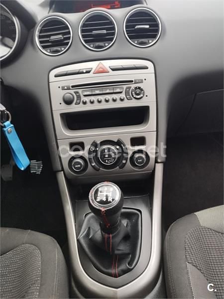 Usado Peugeot 308 SW 90 CV (66 kW) 2008 Rojo Familiar