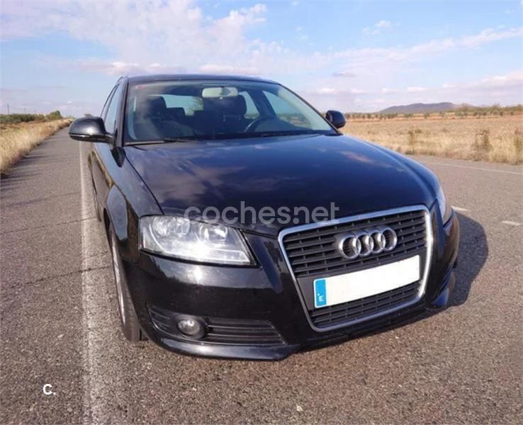 Negro Usado 2009 Audi A3 Sportback Ambiente Berlina | 6500 € (Precio justo) - Imagen 1/4
