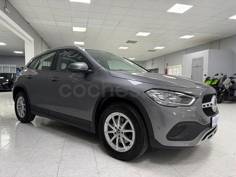 Usado Mercedes GLA200 150 CV (110 kW) 2021 Gris / plata SUV