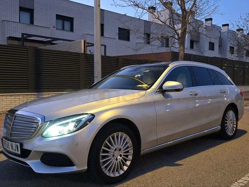 Usado Mercedes C220 Exclusive 170 CV (125 kW) 2016 Gris / plata Familiar
