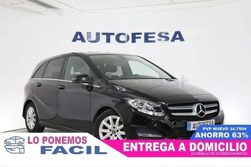 Usado Mercedes B180 109 CV (80 kW) 2017 Negro Utilitario