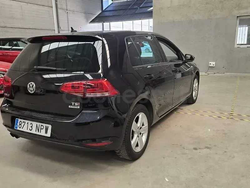 Usado VW Golf VII Advance 125 CV (91 kW) 2016 Negro Berlina