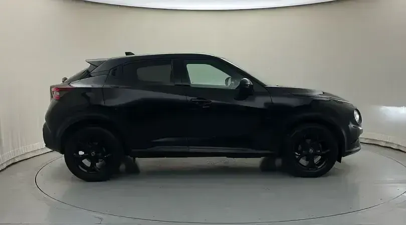 Usado Nissan Juke N-Connecta 114 CV (83 kW) 2021 Midnight black (metalizado) SUV