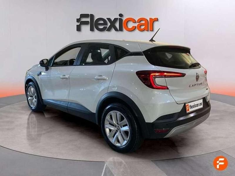 Usado Renault Captur Evolution 145 CV (106 kW) 2022 Blanco SUV