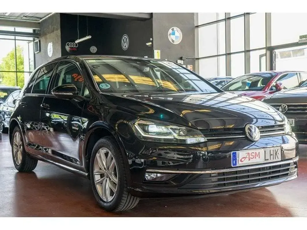 Usado VW Golf VII Advance 150 CV (110 kW) 2020 Negro Utilitario