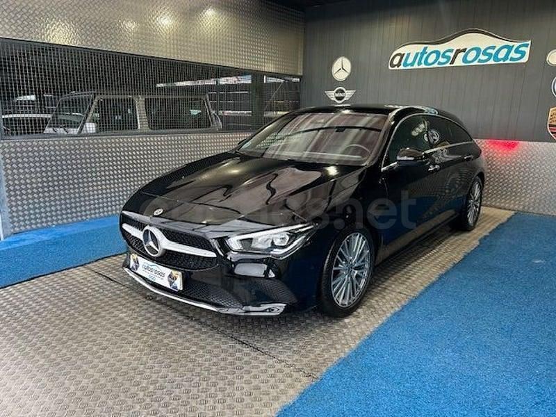 Usado Mercedes CLA200 Shooting Brake 150 CV (110 kW) 2022 Negro Familiar